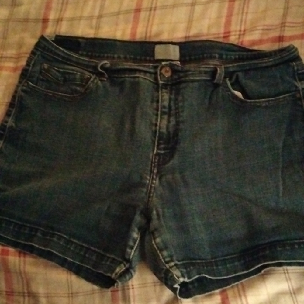Levi size large jean shorts blue jean